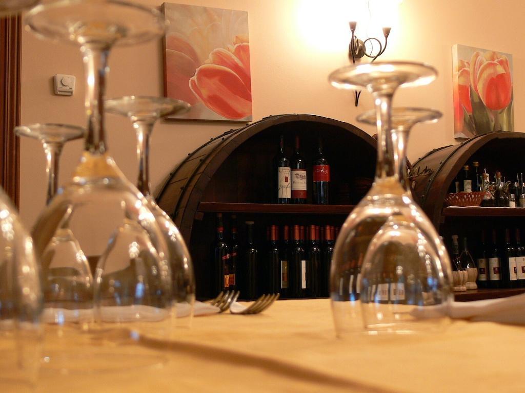 Hotel Il Pozzetto Ravigliano Esterno foto