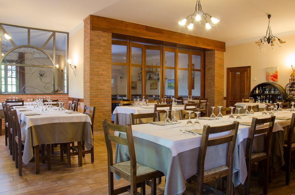 Hotel Il Pozzetto Ravigliano Esterno foto