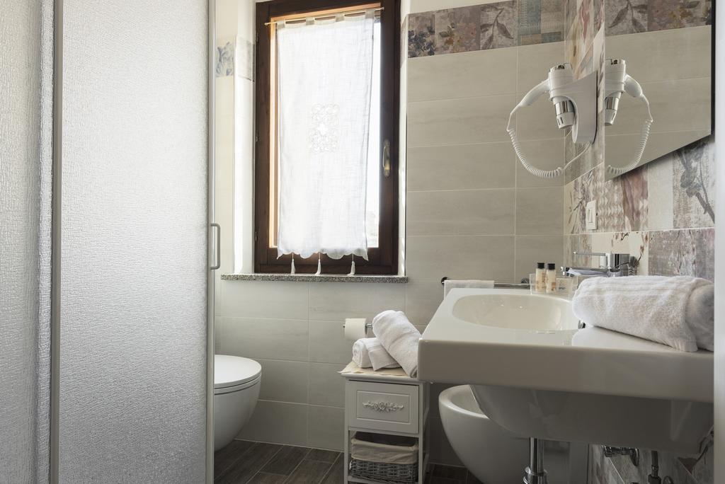 Hotel Il Pozzetto Ravigliano Esterno foto