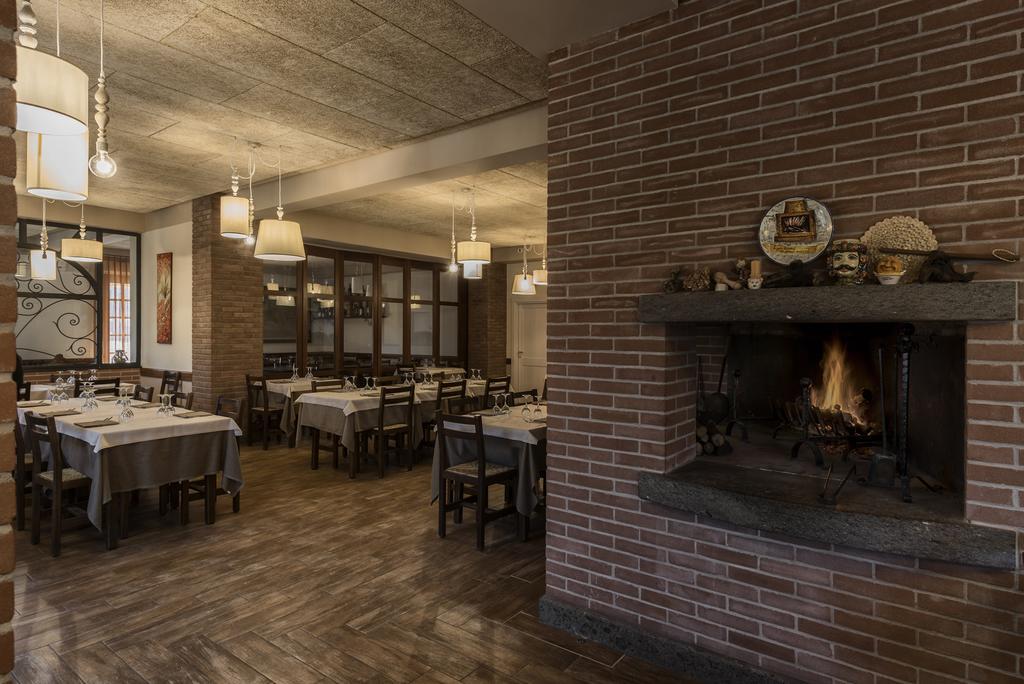 Hotel Il Pozzetto Ravigliano Esterno foto